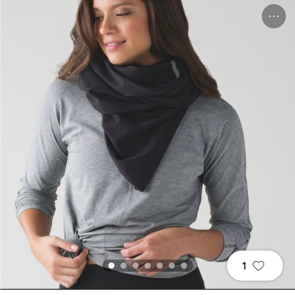 Lululemon Black Vinyasa Wrap Snap Scarf